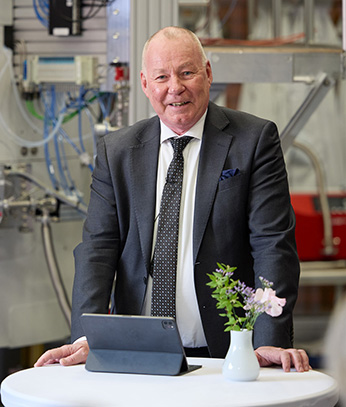 Person vid talarbord